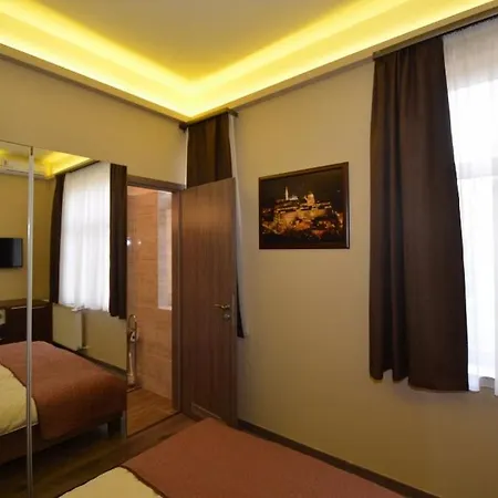 Fig Tree House Δωμάτια σε οικογενειακή κατοικία Βουδαπέστη