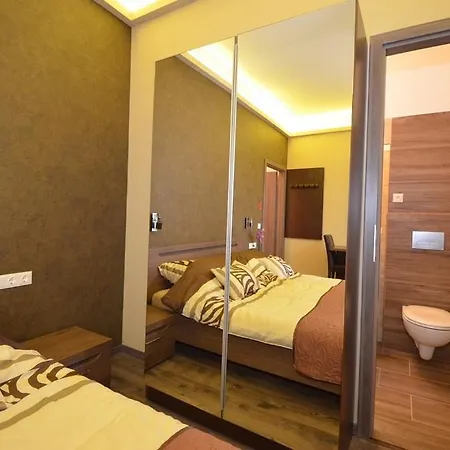 Homestay Fig Tree House Budapest