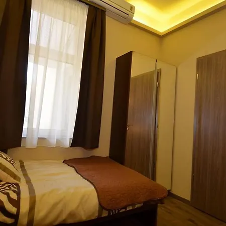 Homestay Fig Tree House Budapest