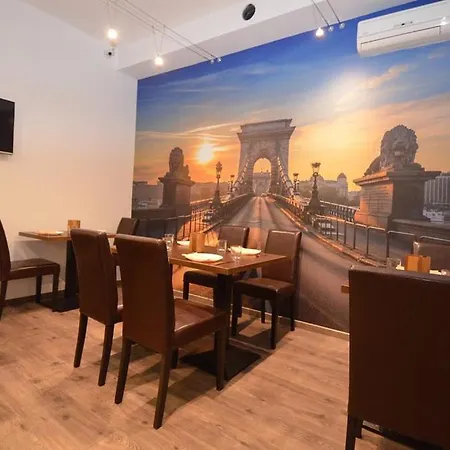 Gazde/Camere de închiriat Fig Tree House