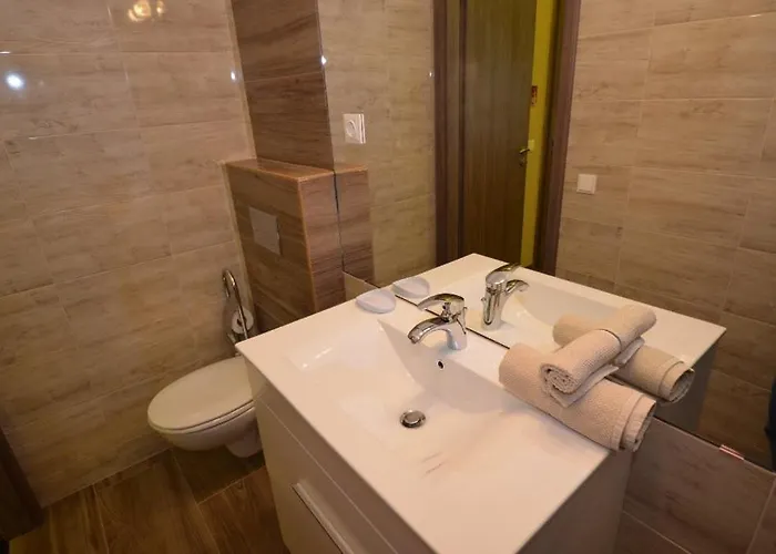 Gazde/Camere de închiriat Fig Tree House Budapesta