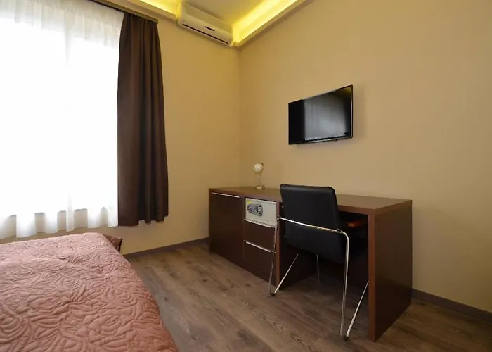 Fig Tree House