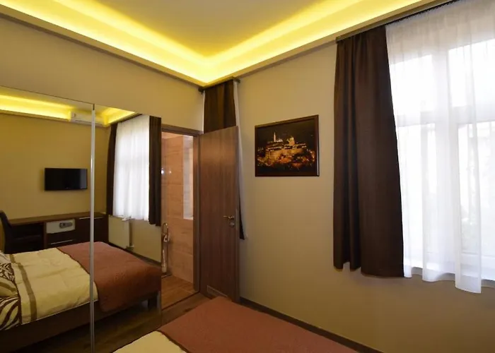 Fig Tree House Gazde/Camere de închiriat Budapesta